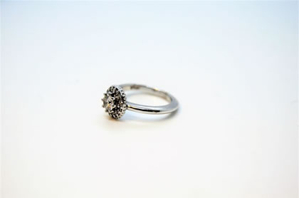 14k gold & diamond ring