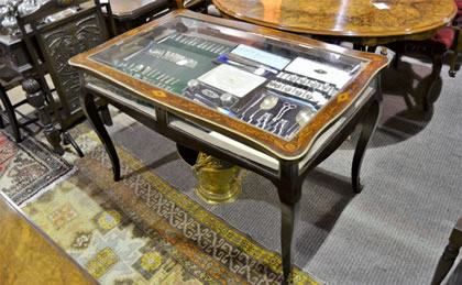 Rosewood inlaid display table