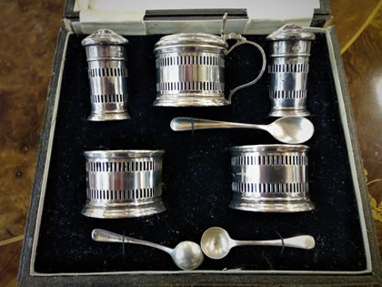 Silver condiment set