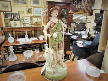 Royal dux figure 