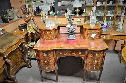 Edwardian rosewood desk
