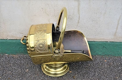 Victorian brass coal scuttle
