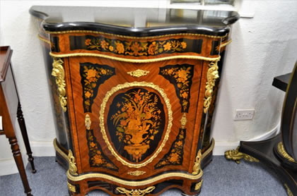 Kingwood side cabinet