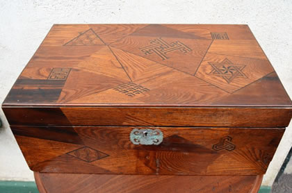 Mixed woods writing box / slope
