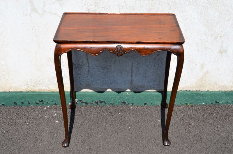 Mahogany cutlery table
