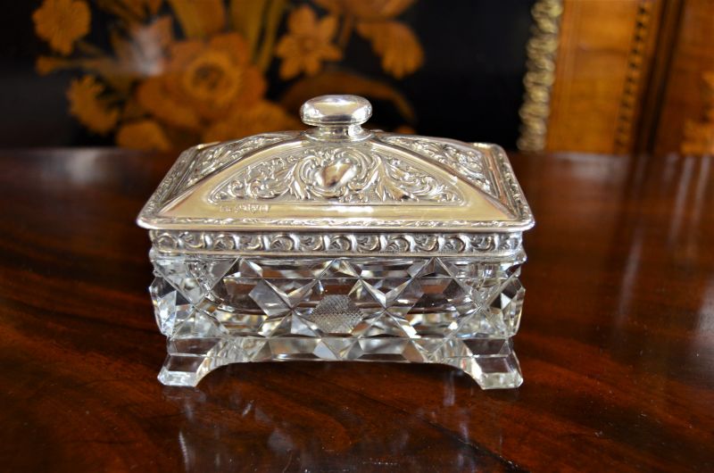Silver topped jar (chester)