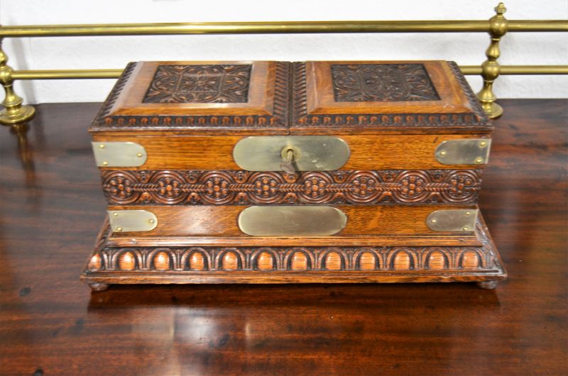 Victorian smokers cabinet box