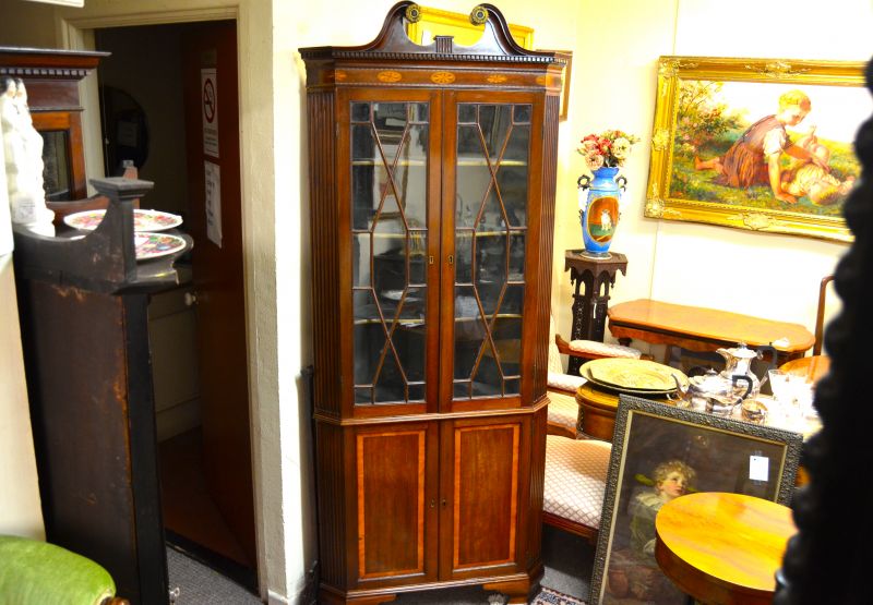 Edwardian mahogany corner cabinet