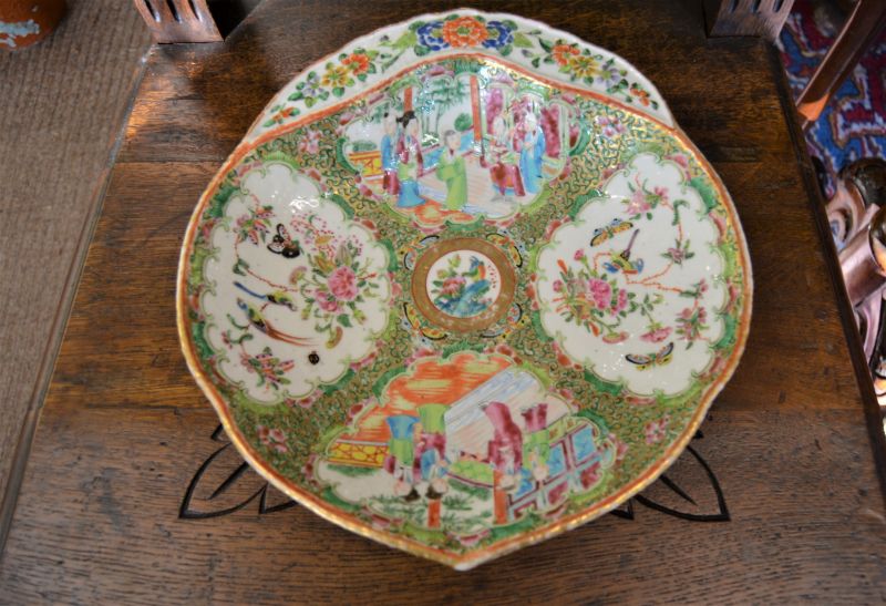 19th century chinese / cantonese plate