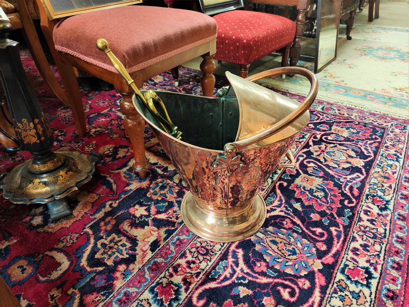 Victorian copper coal scuttle/bin