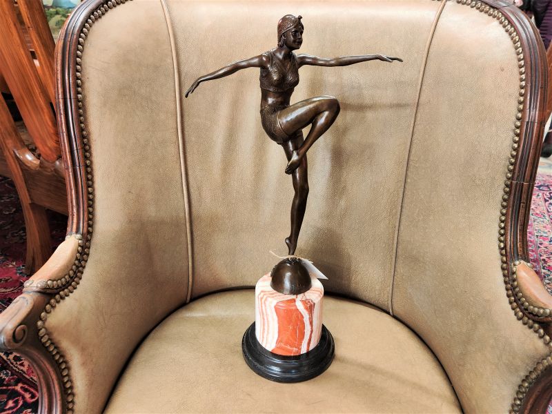 Art deco style figure