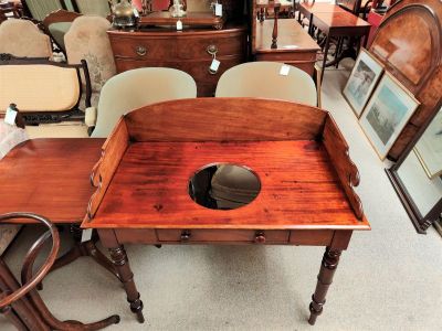 Victorian mahogany washstand