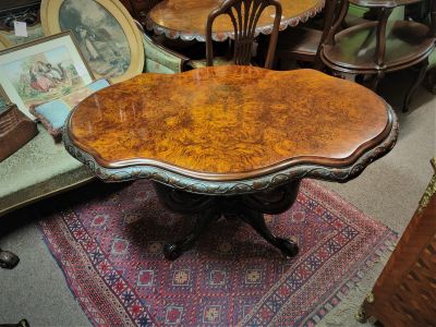 Victorian burr-walnut table