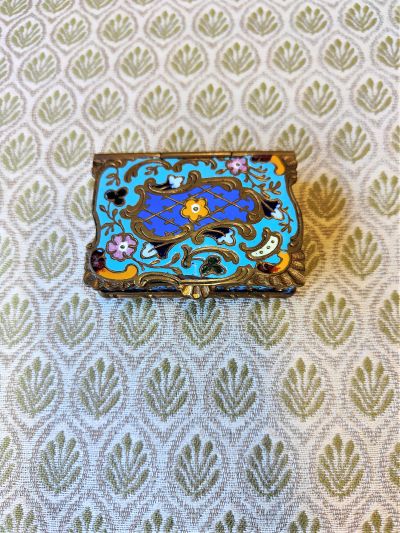 Chinese Cloisonné box