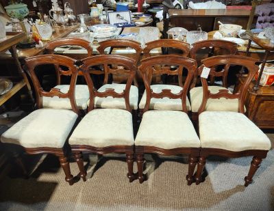 Set of eight victorian mahogany chairs