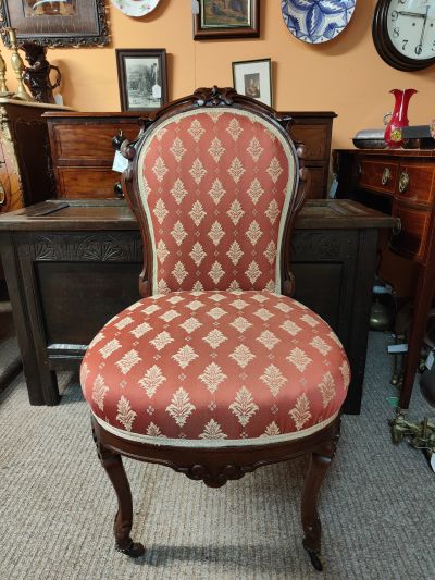Mahogany low chair 