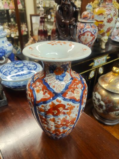 Japanese imari vase 