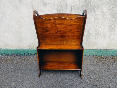 1930s paper / magazine stand