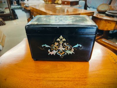 Victorian tea caddy