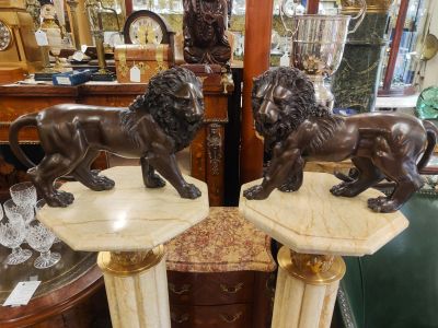 Pair of bronze lions  (modern)