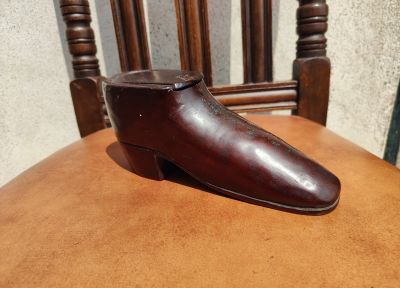 19th century wooden shoe snuff box