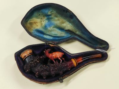Old pipe and case  (black forest)