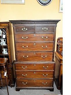 Georgian mahogany chest on chest
