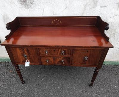 Georgian mahogany sideboard