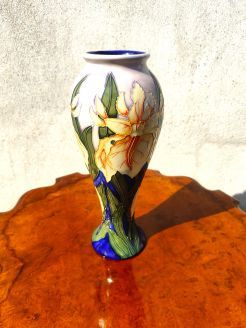 Moorcroft vase 