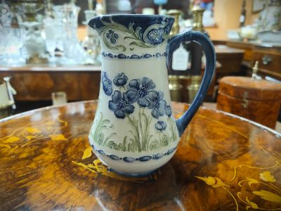 Macintyre jug