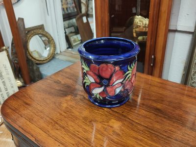 Moorcroft jardiniere