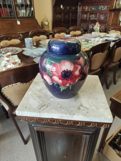 Moorcroft jar & cover