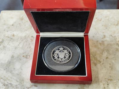 Silver 925 proof five pound coin in case