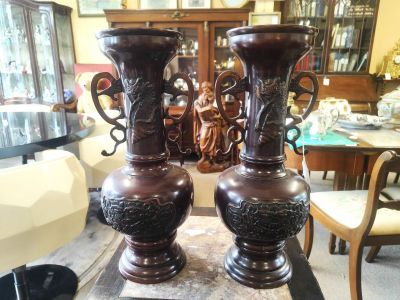 Pair of japanese bronze vases
