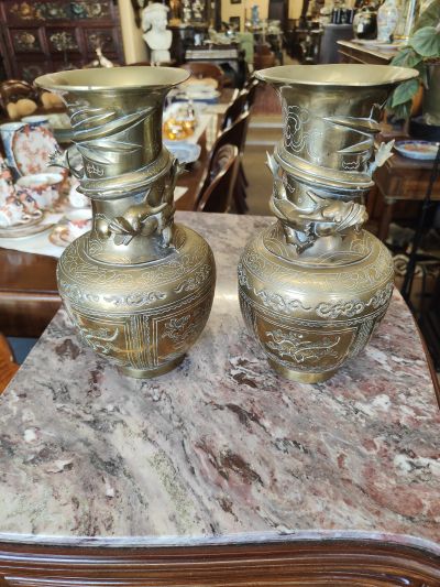 Pair of chinese brass vases 