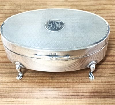 Silver trinket box