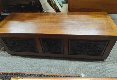 Oak coffer