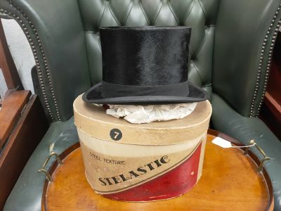 Top hat with original box
