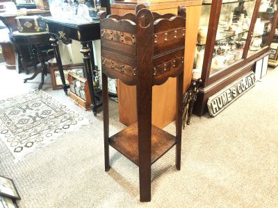Arts & crafts oak & copper bound planter