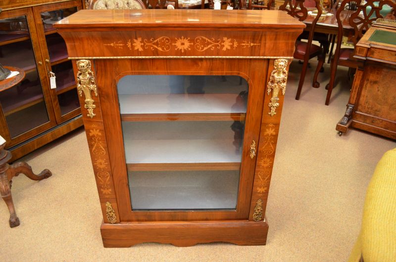 Victorian burr walnut cabinet 
