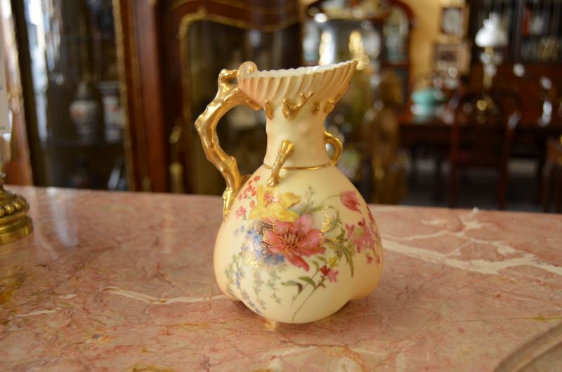 Royal worcester vase