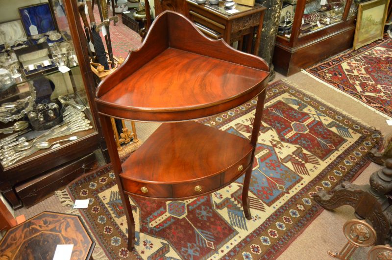 Georgian style corner stand