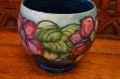 Moorecroft vase Thumbnail 3