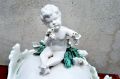 Italian porcelain tureen & stand Thumbnail 3