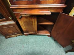 Mahogany corner cabinet Thumbnail 3
