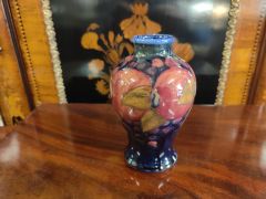 Moorecroft vase Thumbnail 2