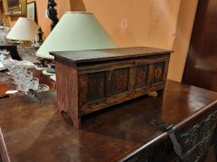 Miniture oak coffer Thumbnail 2