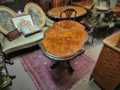 Victorian burr-walnut table Thumbnail 4