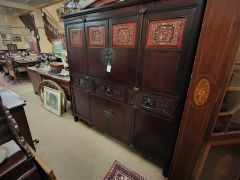 Large chinese cabinet Thumbnail 2