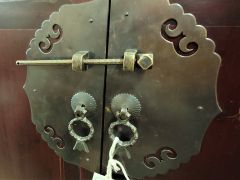 Large chinese cabinet Thumbnail 6